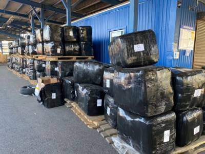 3 тонны контрабандных лейблов обнаружили в Петербурге