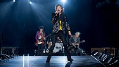 Мик Джаггер - После обвинений в пропаганде рабства The Rolling Stones отказались от полувекового хита - 5-tv.ru - Англия