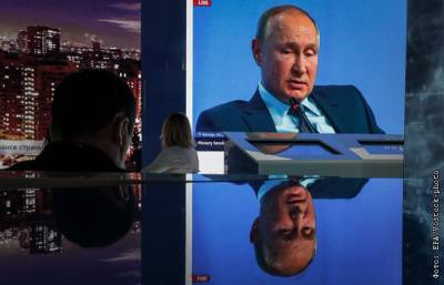 Президент РФ не согласился с мнением, что демократия в стране умерла