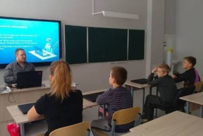 Занятия по программированию возобновили в Серпухове