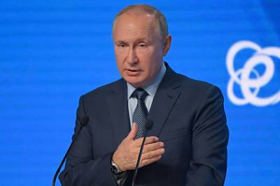 Путин посоветовал оставить переживания о смерти демократии в России