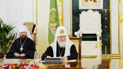Патриарх Кирилл призвал духовных лидеров бороться с ненавистью среди молодежи