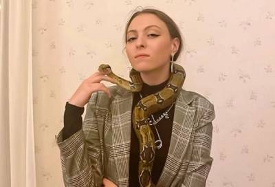 Дочь Поляковой с новой внешностью устроила фотосессию с рыжеволосым красавцем: "Машенька, что же Вы делаете"