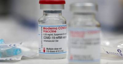 FDA: вакцина Moderna не соответствует всем критериям для бустерной дозы