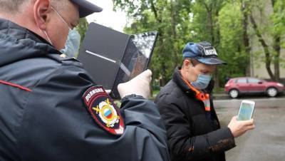 СМИ сообщили о скором введении в Петербурге антиковидных QR-кодов