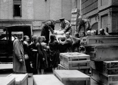 Какие ценности в первую очередь эвакуировали из Москвы в 1941 году - Русская семеркаРусская семерка