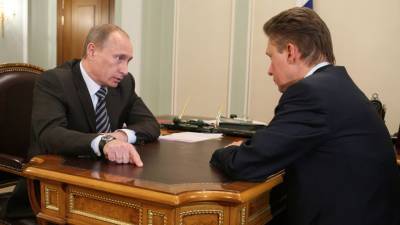 Путин: У нас даже Газпром финансирует непримиримую оппозицию