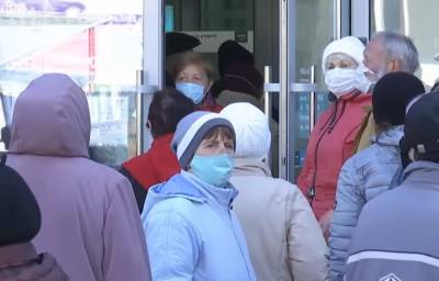 Главное за 13 октября:повышение минимальной пенсии,ужесточение карантина в Украине,школьники уйдут на каникулы раньше,"ПриватБанк" закрывает отделения