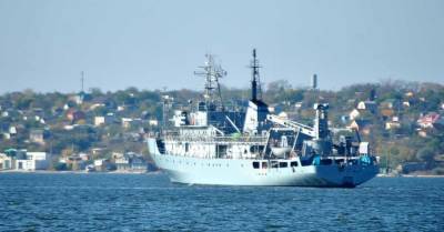 Корабль ВМС Украины попал в аварийную ситуацию в Черном море, идет спасательная операция