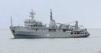 В Черном море тонет корабль ВМС ВСУ