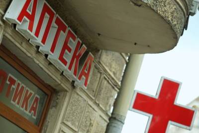 Двое мужчин в медицинских масках ограбили аптеку в Красногвардейском районе Петербурга