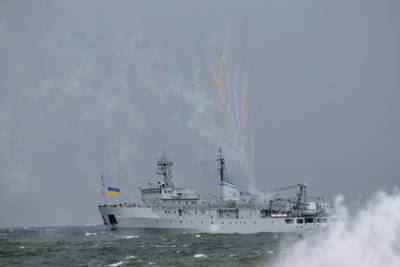 ВМС Украины раскрыли подробности аварии с военным кораблем в Черном море