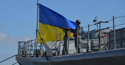 Аварийная ситуация на судне ВМС Украины в Черном море