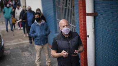 Число случаев заболевания коронавирусом в Аргентине достигло 5 239 232