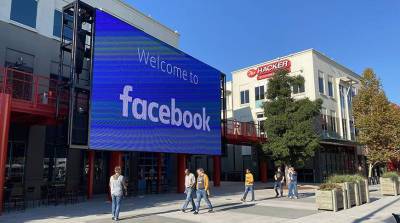 Экс-сотрудница Facebook заявила о причастности компании к преступлениям