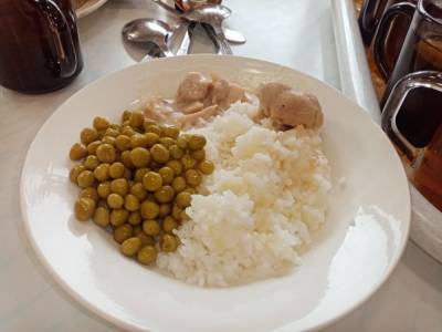 Бесплатные обеды для учащихся первой смены сахалинских школ уходят в прошлое