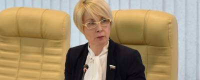 Елена Ковалева предложила отказаться от голосования по партийным спискам в гордуму