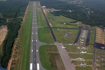 Военный аэродром в Ленинградской области реконструируют под гражданские самолёты