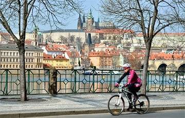 В Праге теперь можно бесплатно кататься на городских велосипедах