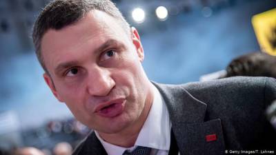 С Кличко могут спросить за всплеск заболеваемости коронавирусом среди киевских школьников