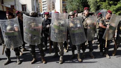 Ливанская армия предупредила, что будет стрелять по вооружённым лицам в Бейруте