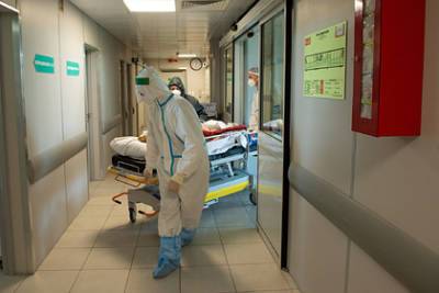 Россиянам назвали имеющую шанс избежать заражения коронавирусом долю населения