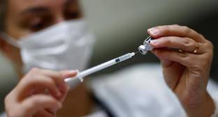 Сотрудники медцентра в Гюмри задержаны за выдачу фальшивых сертификатов о вакцинации