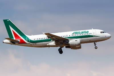 Крупнейшая итальянская авиакомпания прекратит существование