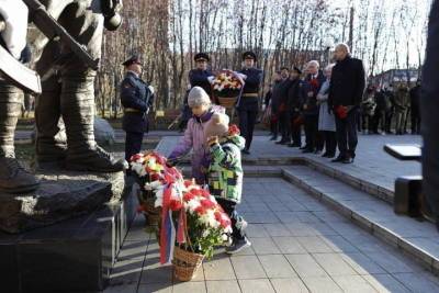 В Мурманске почтили память о воинах легендарной дивизии