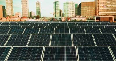 Если крыши всех домов покрыть солнечными панелями, целый мир получит дешевую энергию, - ученые
