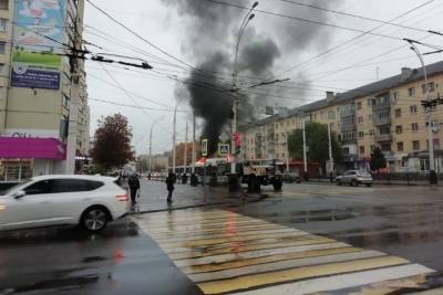 На Советской в Тамбове загорелся автобус
