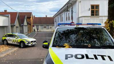 Генсек НАТО осудил нападение мужчины с луком в Норвегии