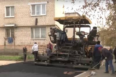 В Смоленске завершают ремонт проезда, ведущего к отделению ПФР в Заднепровье