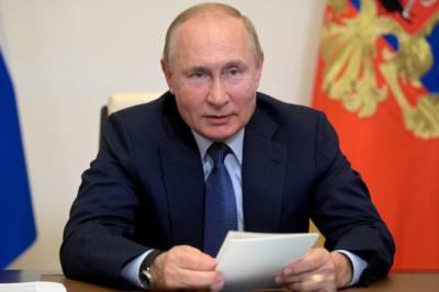 Путин: РФ намерена кратно увеличить грузопоток по Северному морскому пути