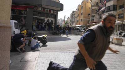 Паника в столице Ливана: неизвестные обстреляли демонстрацию сторонников Хизбаллы