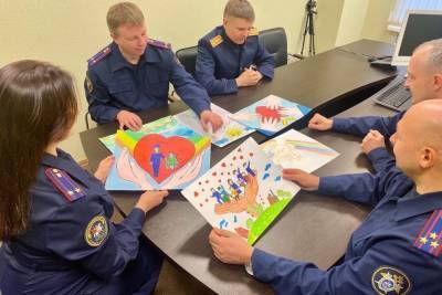 В новгородском СК назвали победителей конкурса детского рисунка «Вместе – дружная семья»