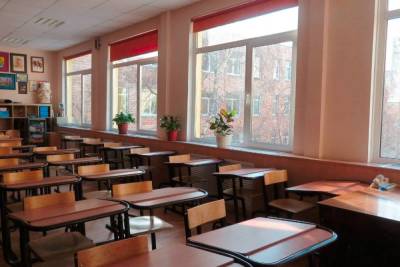 В Ленобласти на карантин закрыли 77 классов и 26 групп в детских садах