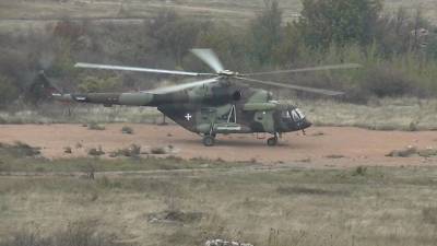 Экипажи Ми-8 ВС РФ и Сербии отработали спасательную операцию на учениях «Барс-2021»