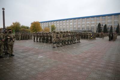 В Северодонецке прошел первый военный парад