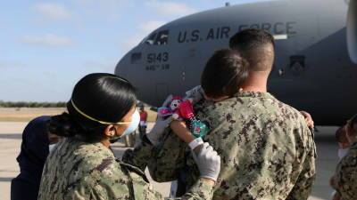 Кеннет Маккензи - США прекращают использование военных рейсов для вывоза людей из Афганистана - russian.rt.com - США - Афганистан