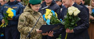 Глава ДонОГА вручил награды военным в честь Дня защитника и защитниц Украины (фото)