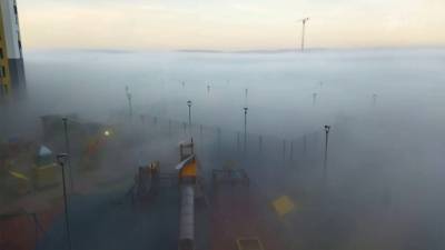 Екатеринбург уже несколько дней живет в плотном облаке смога
