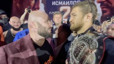 «Будет технический нокаут в партере»: что обсуждают перед боем Минеева с Исмаиловым на AMC Fight Night 104