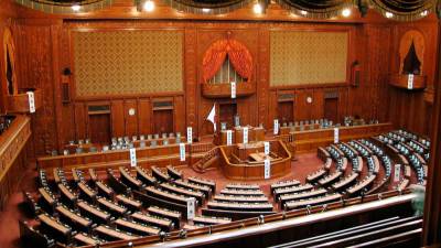 В Японии распущена нижняя палата парламента