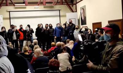 В офис «Мемориала» ворвались неизвестные люди в масках, которые пытались сорвать показ фильма о Голодоморе