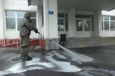 В Курске провели дезинфекцию здания аэропорта и прилегающей территории