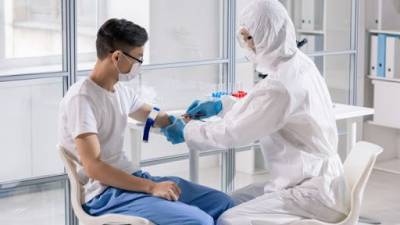 1 967 человек заболели коронавирусом в Казахстане за сутки