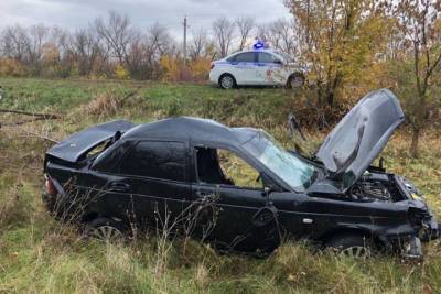 В Волгоградской области при опрокидывании «Лады Приоры» погиб водитель