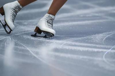 Ученица Плющенко восстановилась после травмы и снова тренируется на льду. ВИДЕО