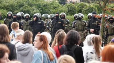 “Психологическая атака”: эксперты объяснили логику белорусских “репрессий”